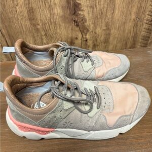 Trendy Women's Sneakers in Peach and Gray